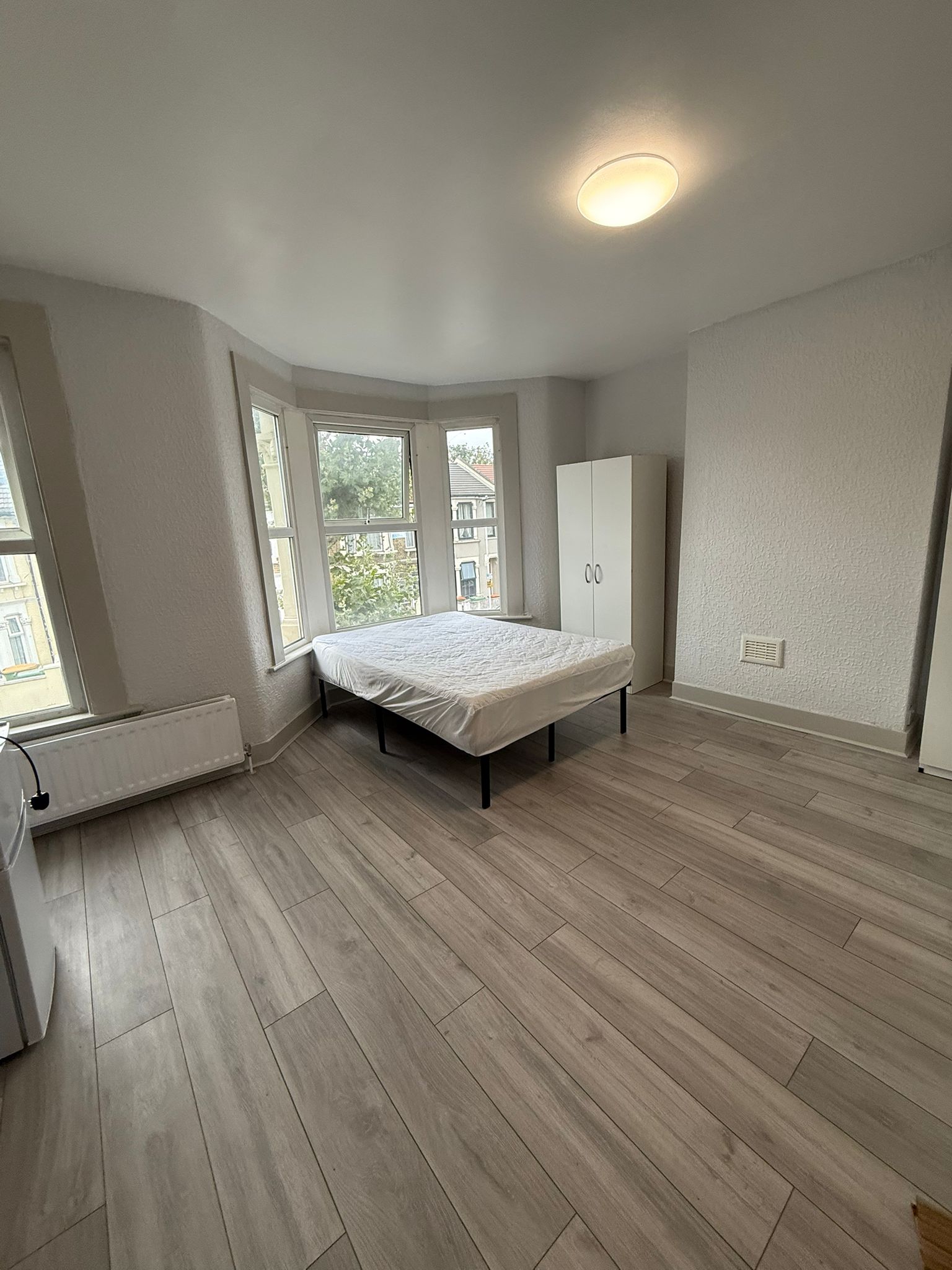  28 Higham Road, London, London, N17 6NF